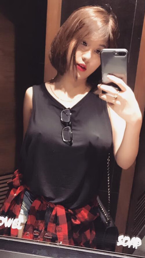 传奇之夜，C罗于摩纳哥决胜时刻点燃全场，葡萄牙力克克罗地亚