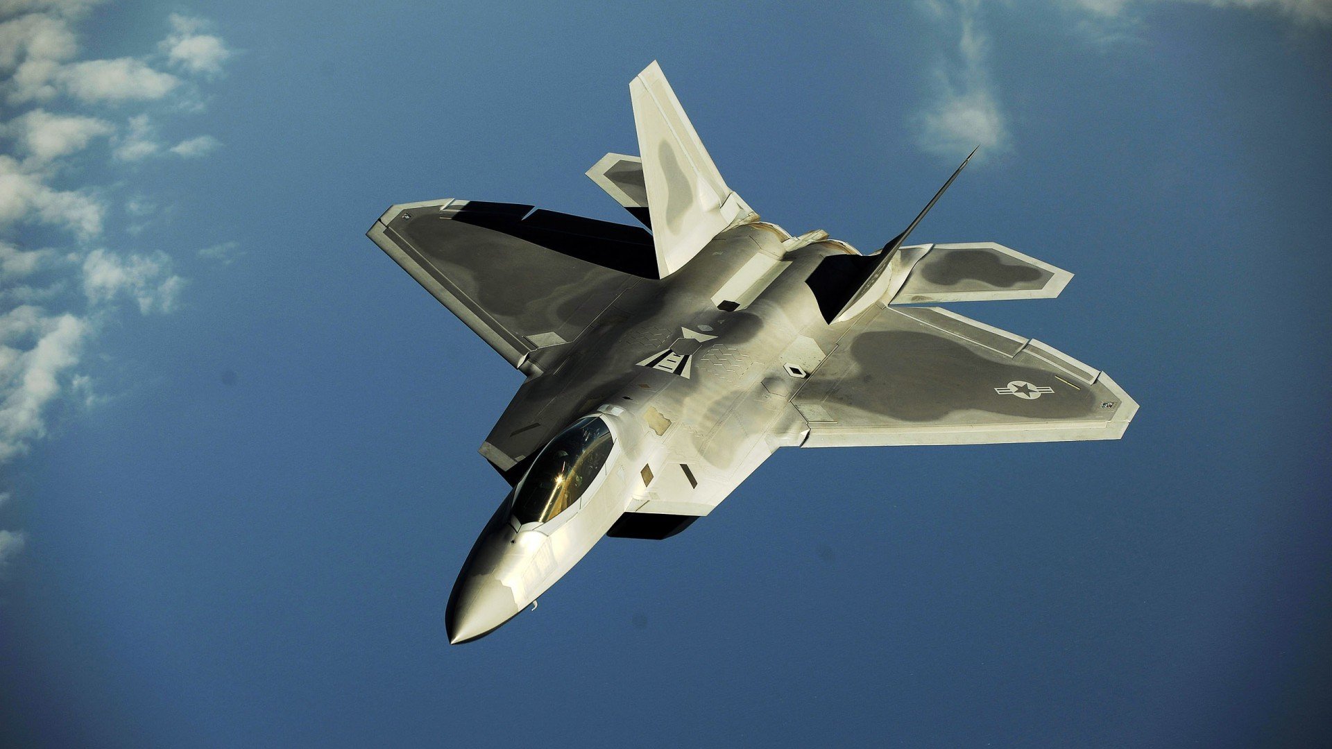 历史与狂飙，当哈利伯顿点亮里程碑，勇士的铁蹄踏过纽约之夜