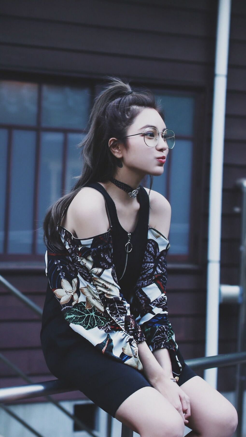 封锁的艺术，当莫德里奇在塞维利亚的雨夜切割棋盘，而厄瓜多尔收紧铁链